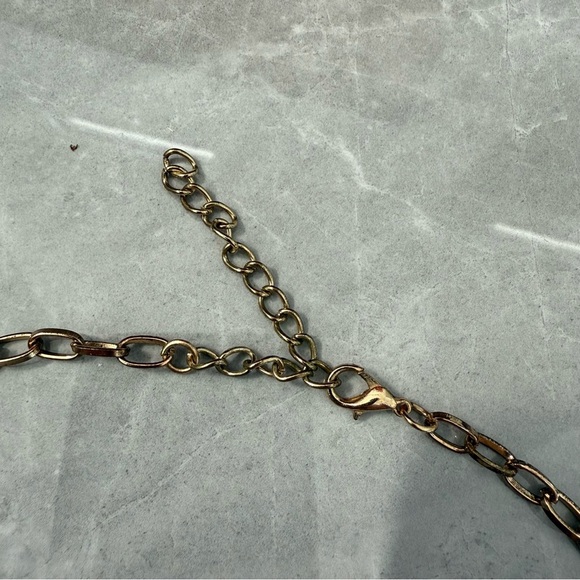 Francesca’s Statement Teardrop Bead Necklace - Picture 7 of 10